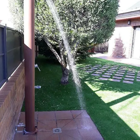 Villa Washingtonia Near Sitges *